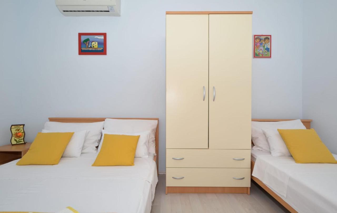 Apartments Santo Trogir - Okrug Gornji Exterior foto