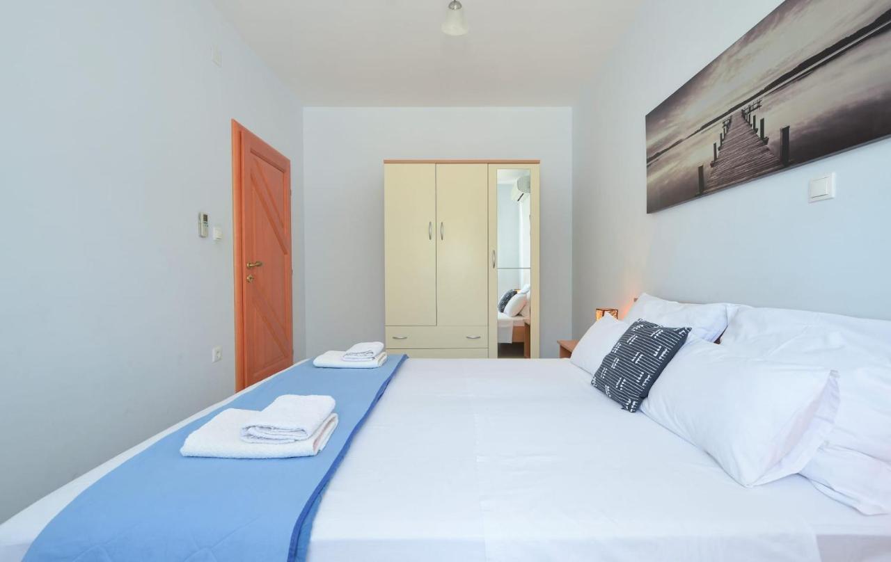 Apartments Santo Trogir - Okrug Gornji Exterior foto